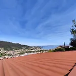 Casa Vistas Al Mar, Jardin. * Bueu