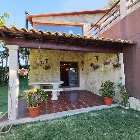 Casa Vistas Al Mar, Jardin. Feriehus Bueu